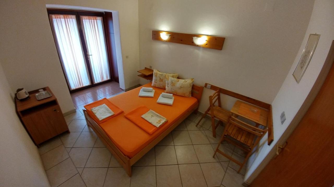 Apartments And Rooms Bova باشْكا المظهر الخارجي الصورة