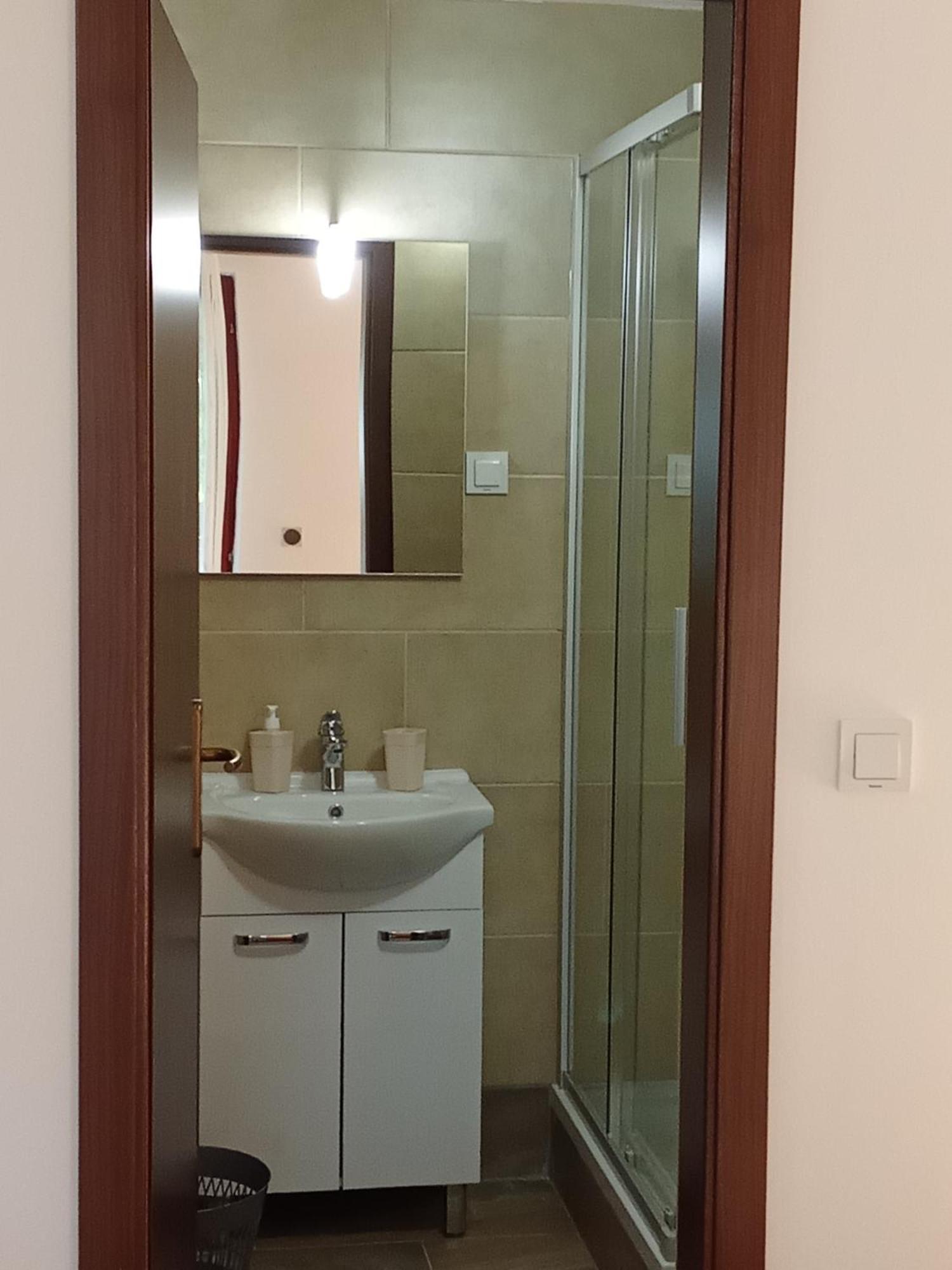 Apartments And Rooms Bova باشْكا المظهر الخارجي الصورة