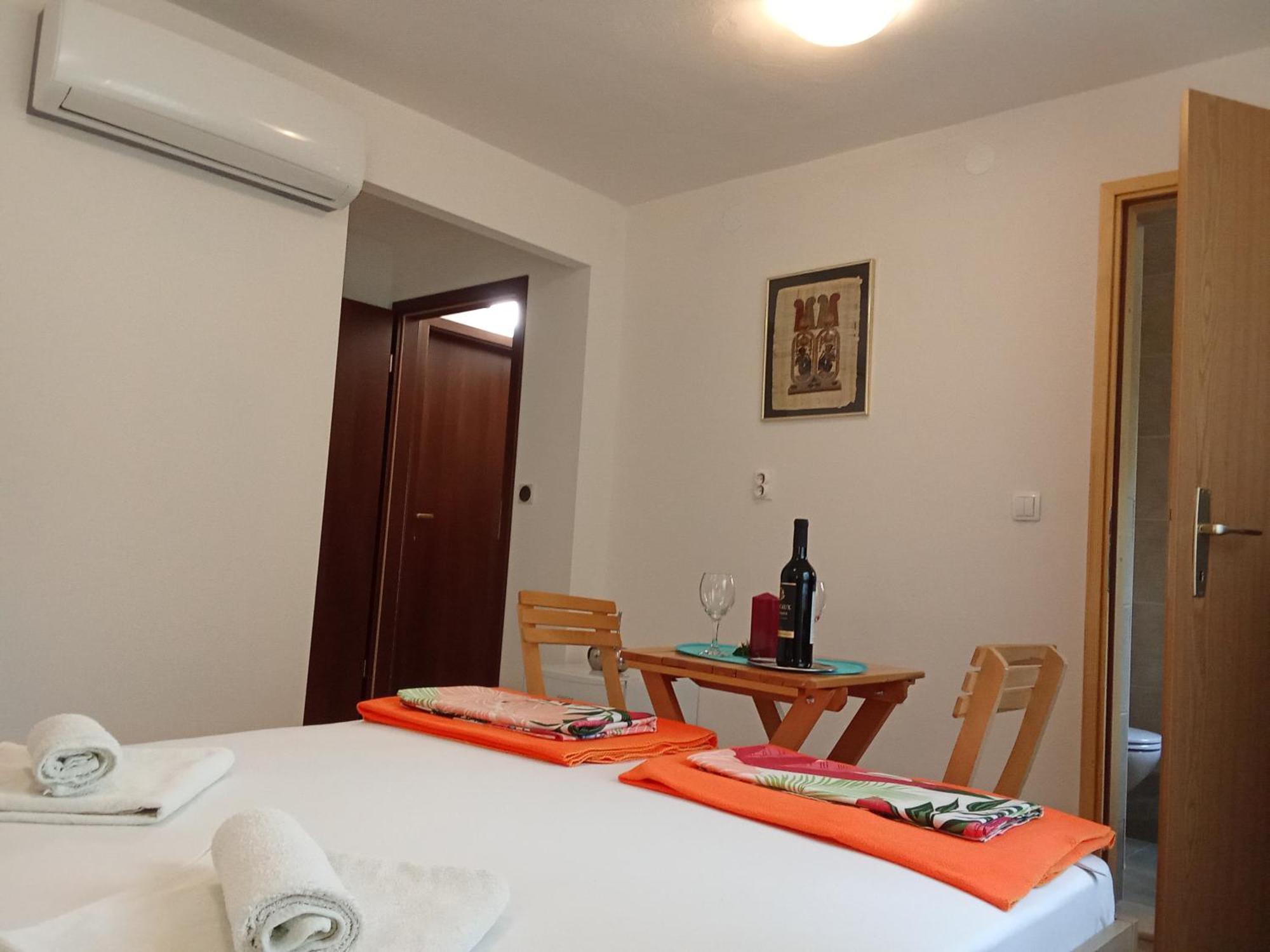 Apartments And Rooms Bova باشْكا المظهر الخارجي الصورة