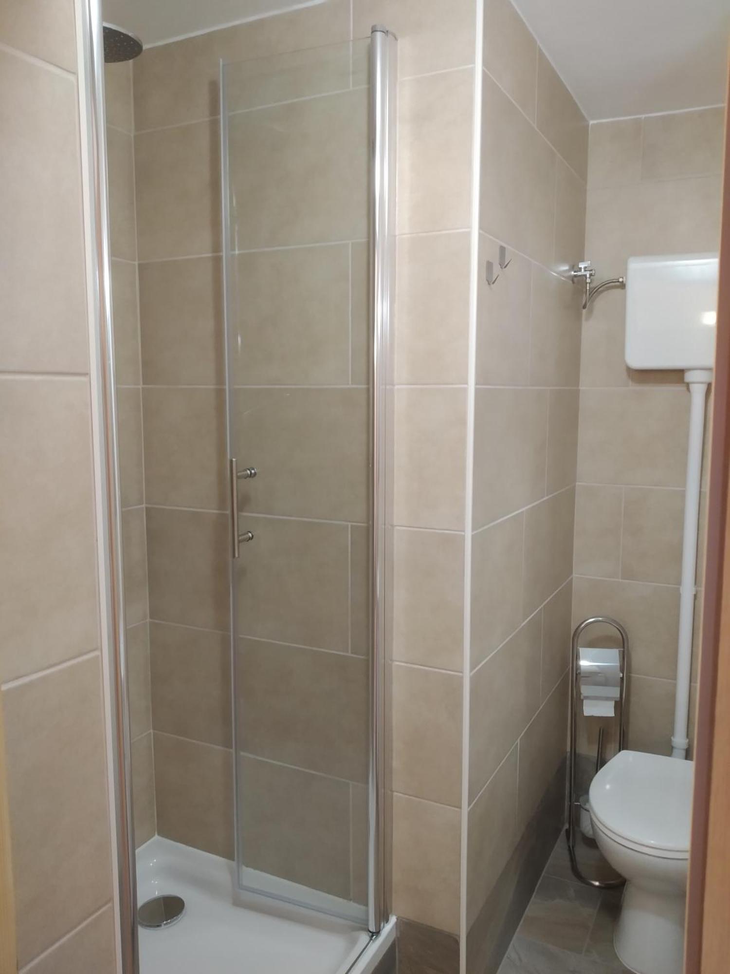 Apartments And Rooms Bova باشْكا المظهر الخارجي الصورة