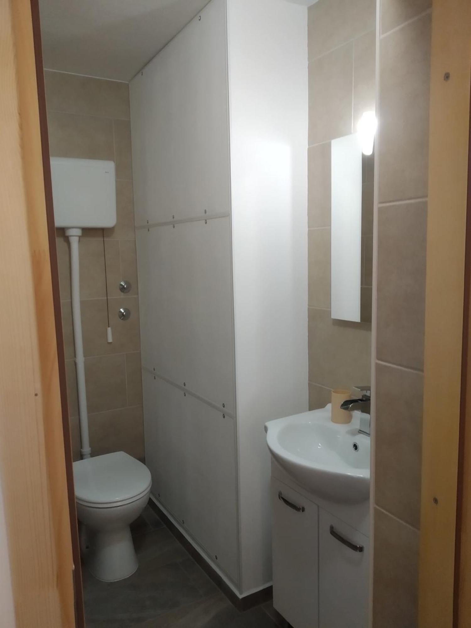 Apartments And Rooms Bova باشْكا المظهر الخارجي الصورة