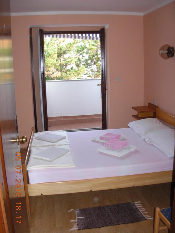 Apartments And Rooms Bova باشْكا المظهر الخارجي الصورة