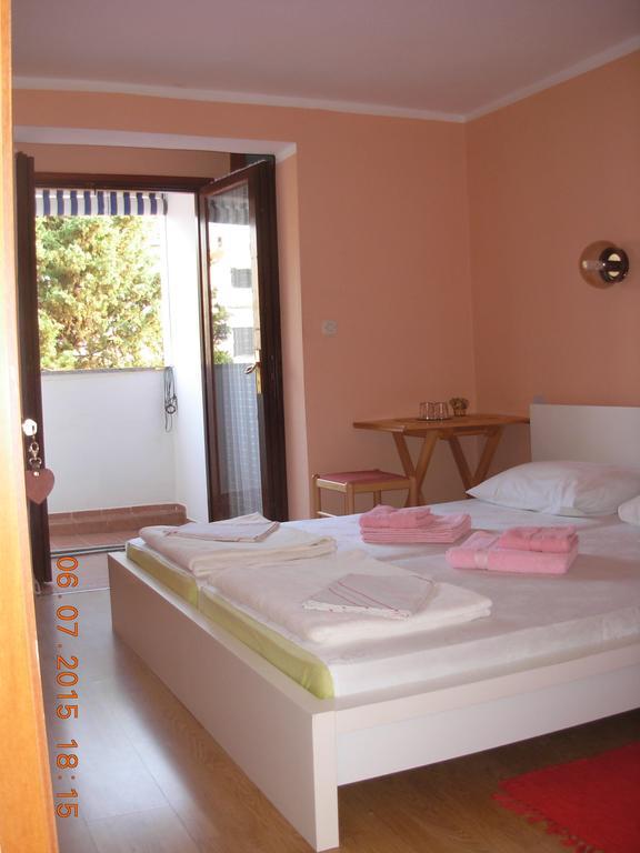 Apartments And Rooms Bova باشْكا المظهر الخارجي الصورة